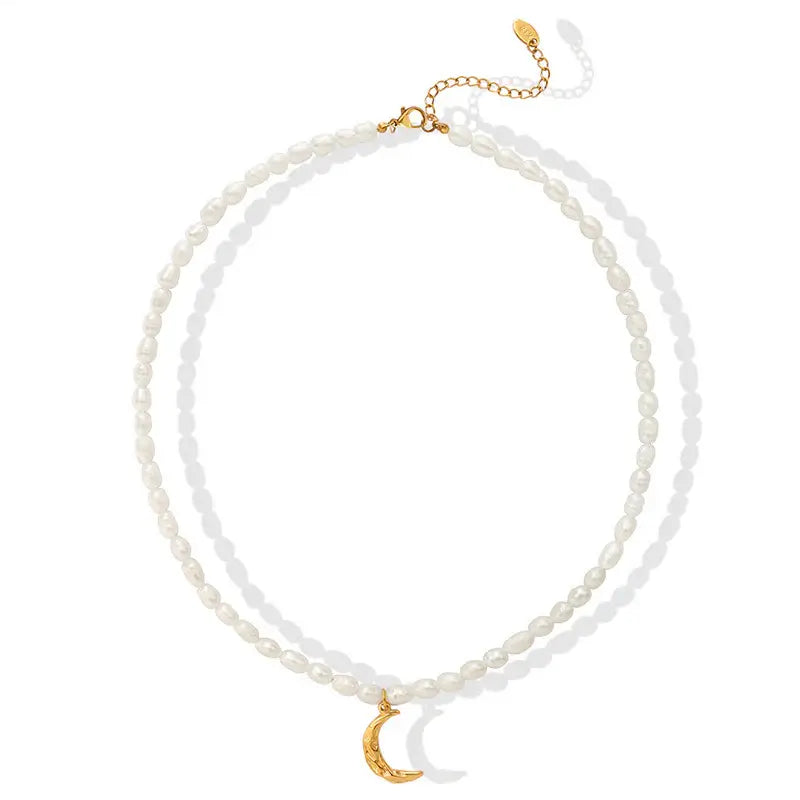 Pearls Reales with Pendant of Luna Necklace (18K Gold Plated) | Luvesina