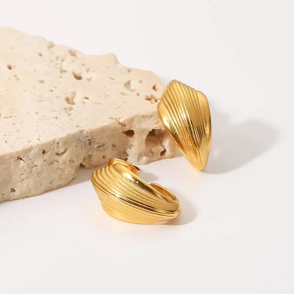 Aro Rafaella Earring (18K Gold Plated) | Luvesina