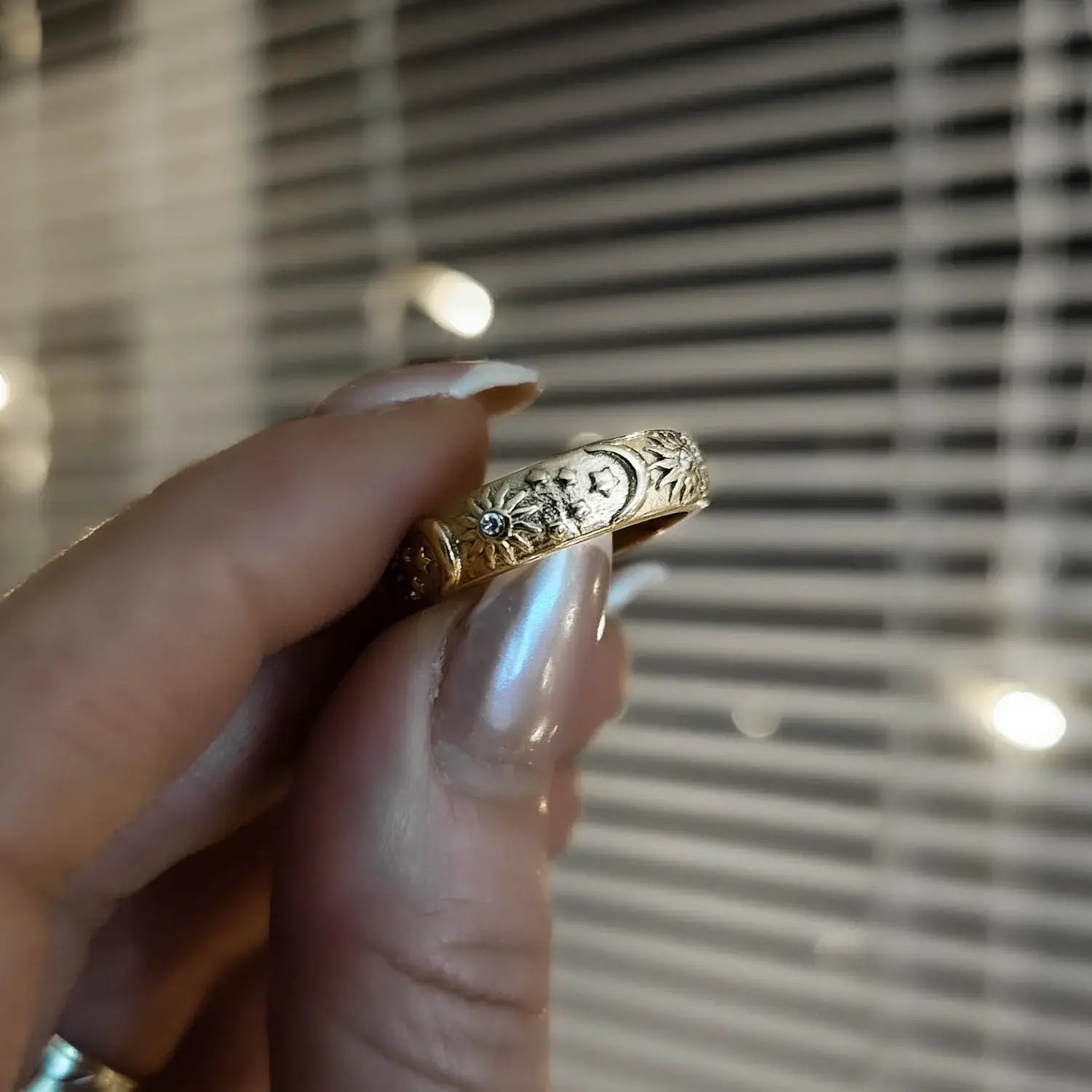 Celeste Sun and Moon Zirconia Ring (18K Gold Plated) | Luvesina