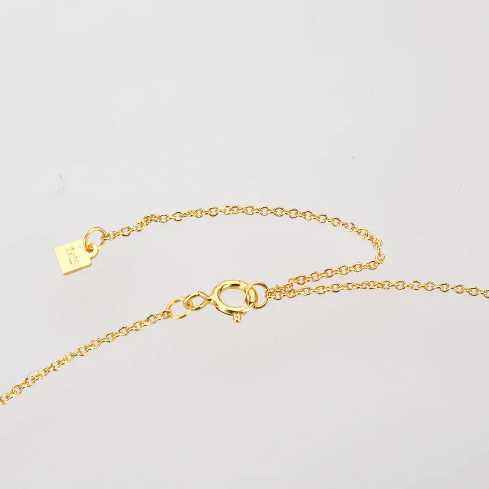 Hand of Fatima Hamsa with Zirconia Necklace (18K Gold Plated) | Luvesina
