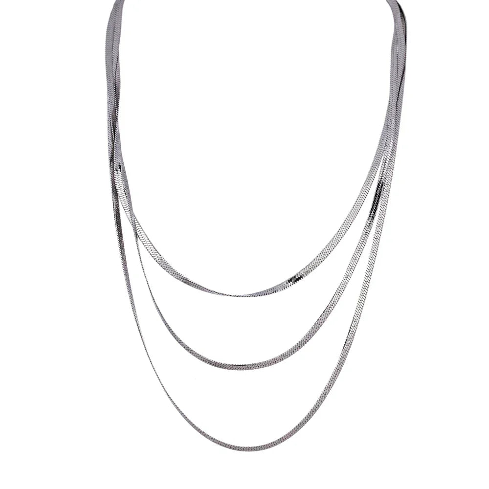 Malla in Triple Capa Necklace (18K Gold Plated) | Luvesina