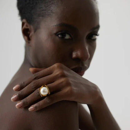 Pearl Paola Ring (18K Gold Plated) | Luvesina