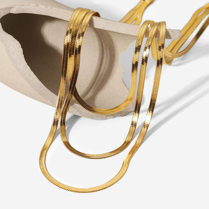 Malla in Triple Capa Necklace (18K Gold Plated) | Luvesina