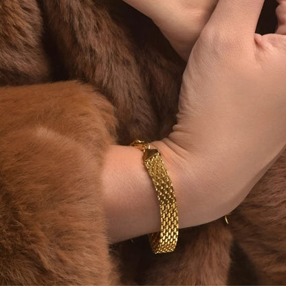 Malla Elegant Bracelet (Gold Plated) | Luvesina