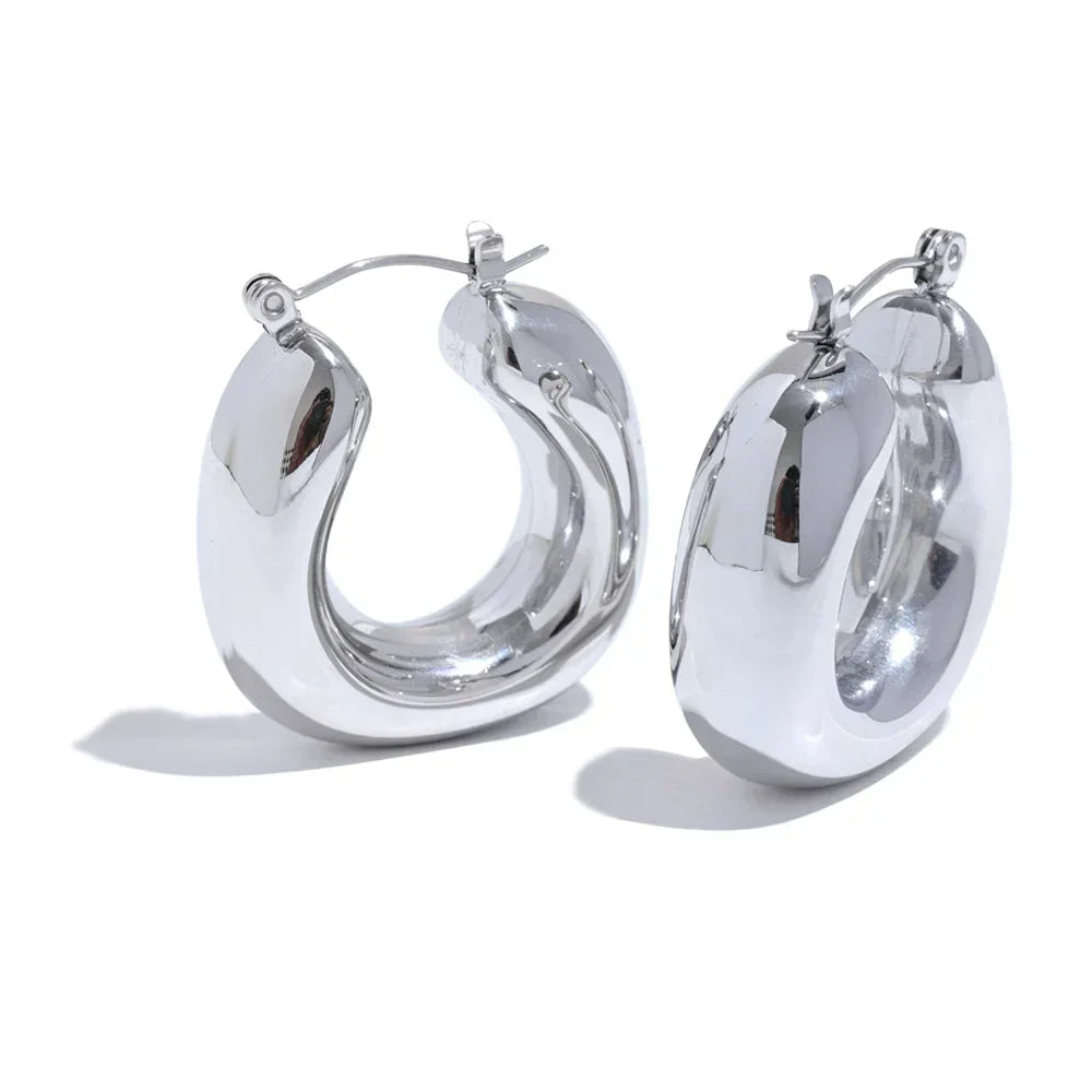Aro Bold Earring (18K Gold Plated) | Luvesina