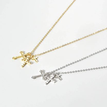 Cross Triple Circonias Necklace (18K Gold Plated) | Luvesina