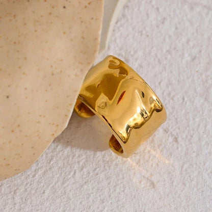 Sicilia Hammered Texture Adjustable Ring (18K Gold Plated) | Luvesina