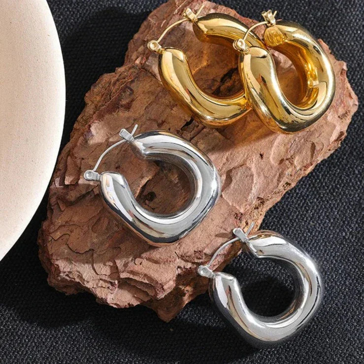 Aro Bold Earring (18K Gold Plated) | Luvesina