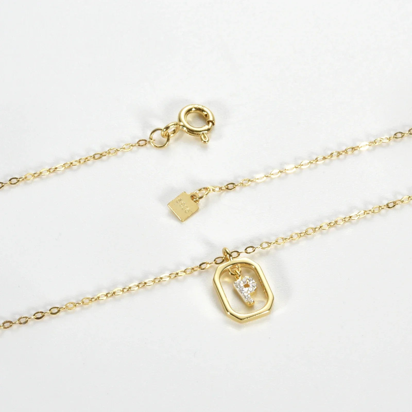 Iniciales with Zirconia Necklace (18K Gold Plated) | Luvesina