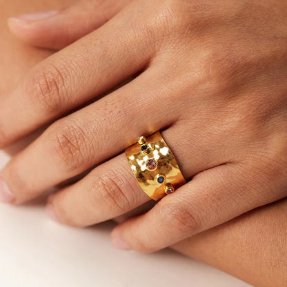 Queen Hammered Texture Ring (18K Gold Plated) | Luvesina