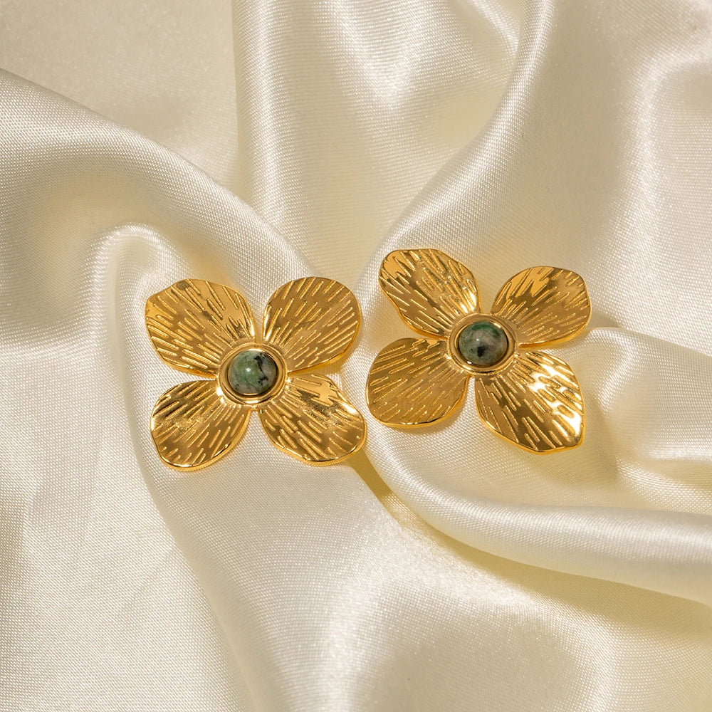 Flower of Emerald Earring (18K Gold Plated) | Luvesina