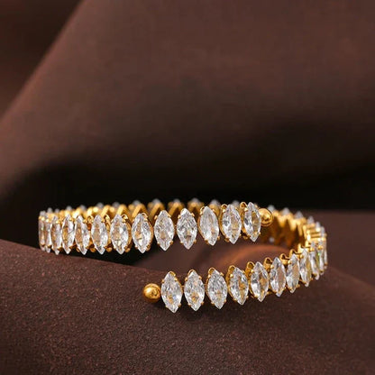Brazalete Vicenza Coroa of Zircônia Marquise (18K Gold Plated) | Luvesina