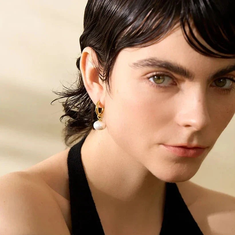 Emma Pearl Minimalist Earring (Chapados in Gold 18K) | Luvesina