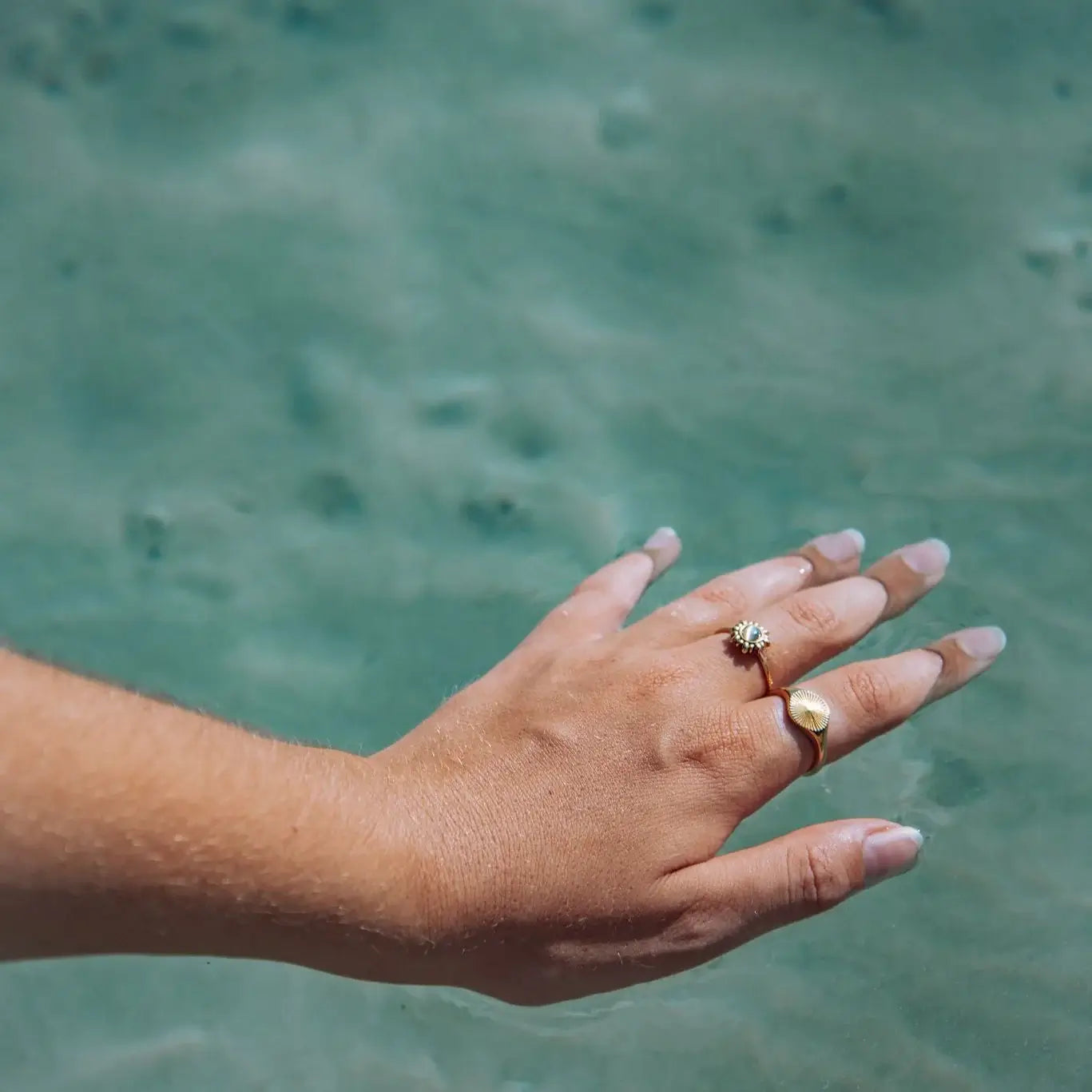 Sun Radiant Minimalist Ring (Gold Plated) | Luvesina