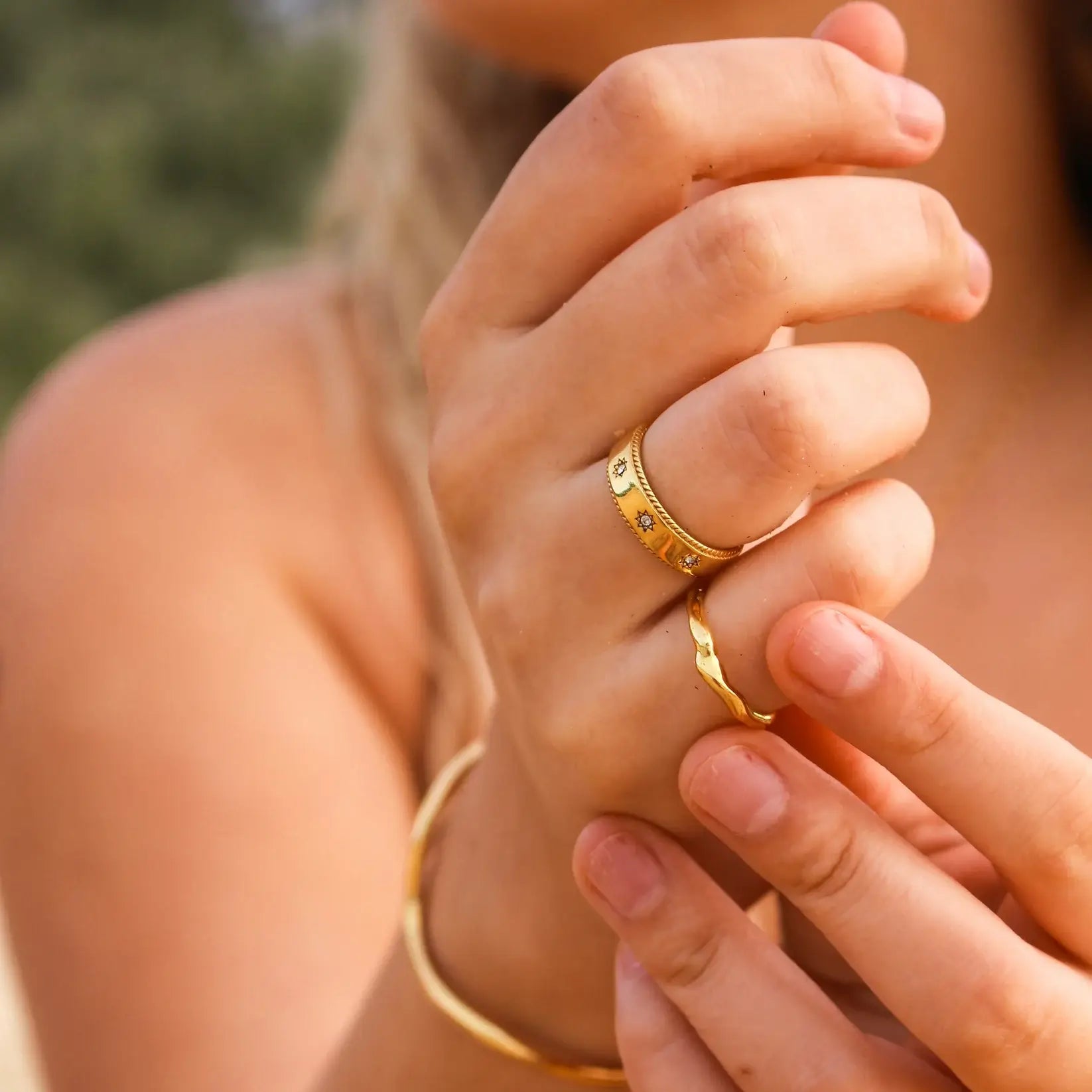 Stella with Zirconia Crystals Ring (18K Gold Plated) | Luvesina