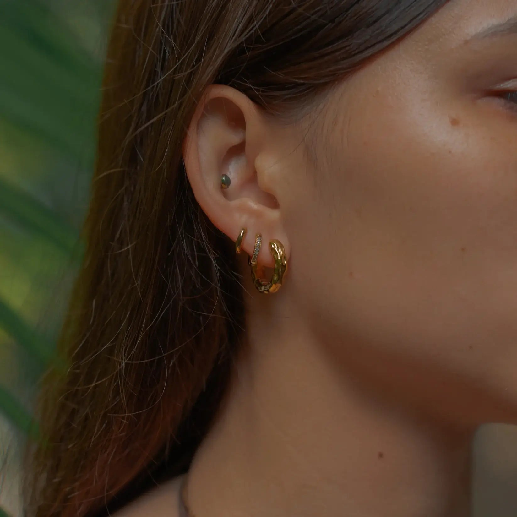 Aro Orgánico Texturizado Earring (Gold Plated) | Luvesina