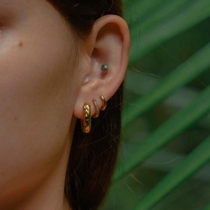 Aro Orgánico Texturizado Earring (Gold Plated) | Luvesina