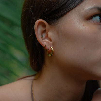 Aro Orgánico Texturizado Earring (Gold Plated) | Luvesina