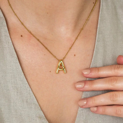 Letra Inicial Bubble Necklace (Gold Plated) | Luvesina