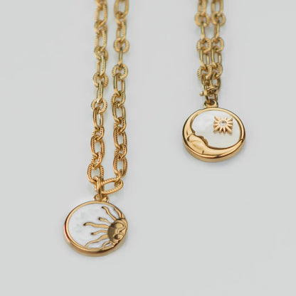 Marsella Sun and Moon Necklace (Baño in Gold 18K) | Luvesina