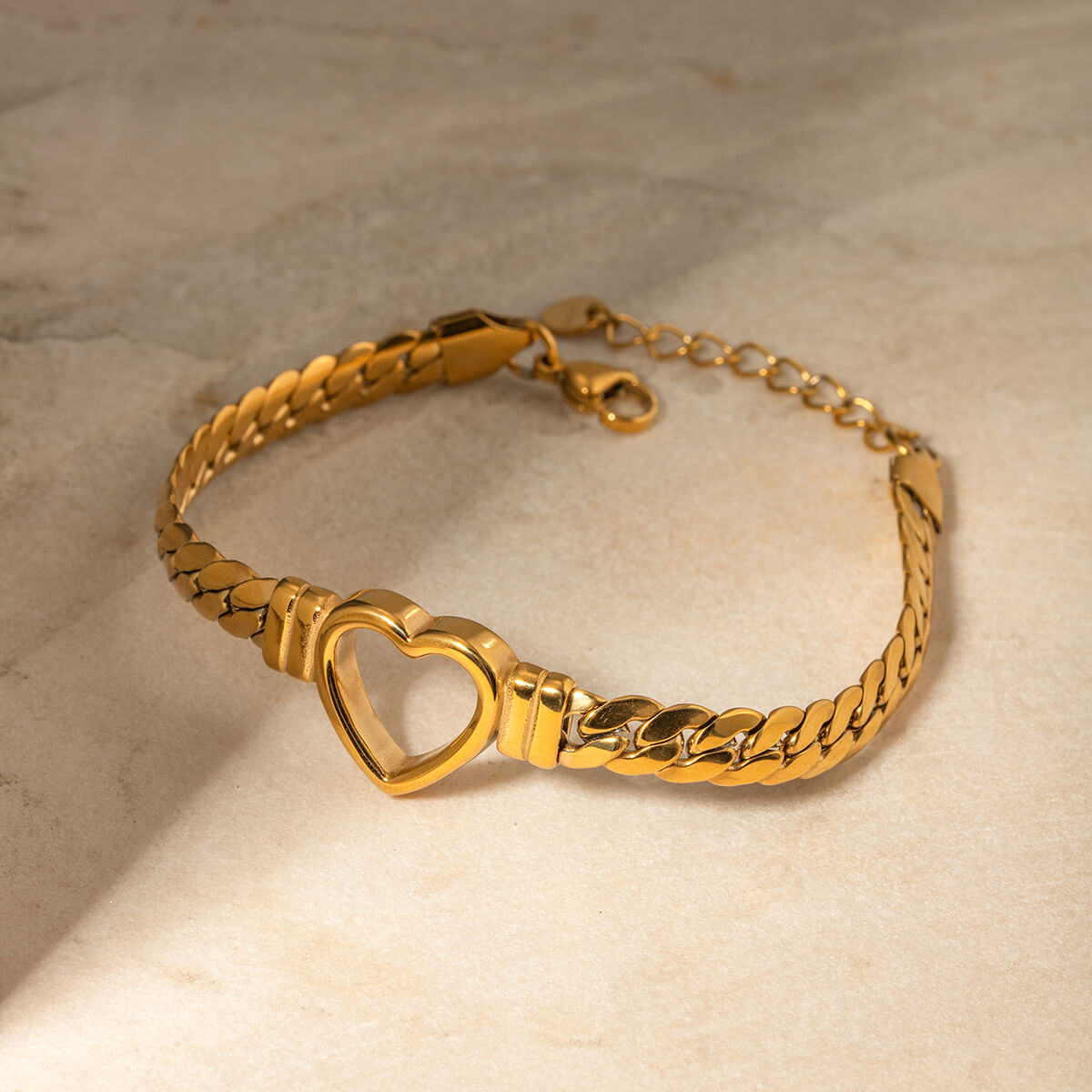 Heart with Chain of Links Grandes Bracelet (18K Gold Plated) | Luvesina