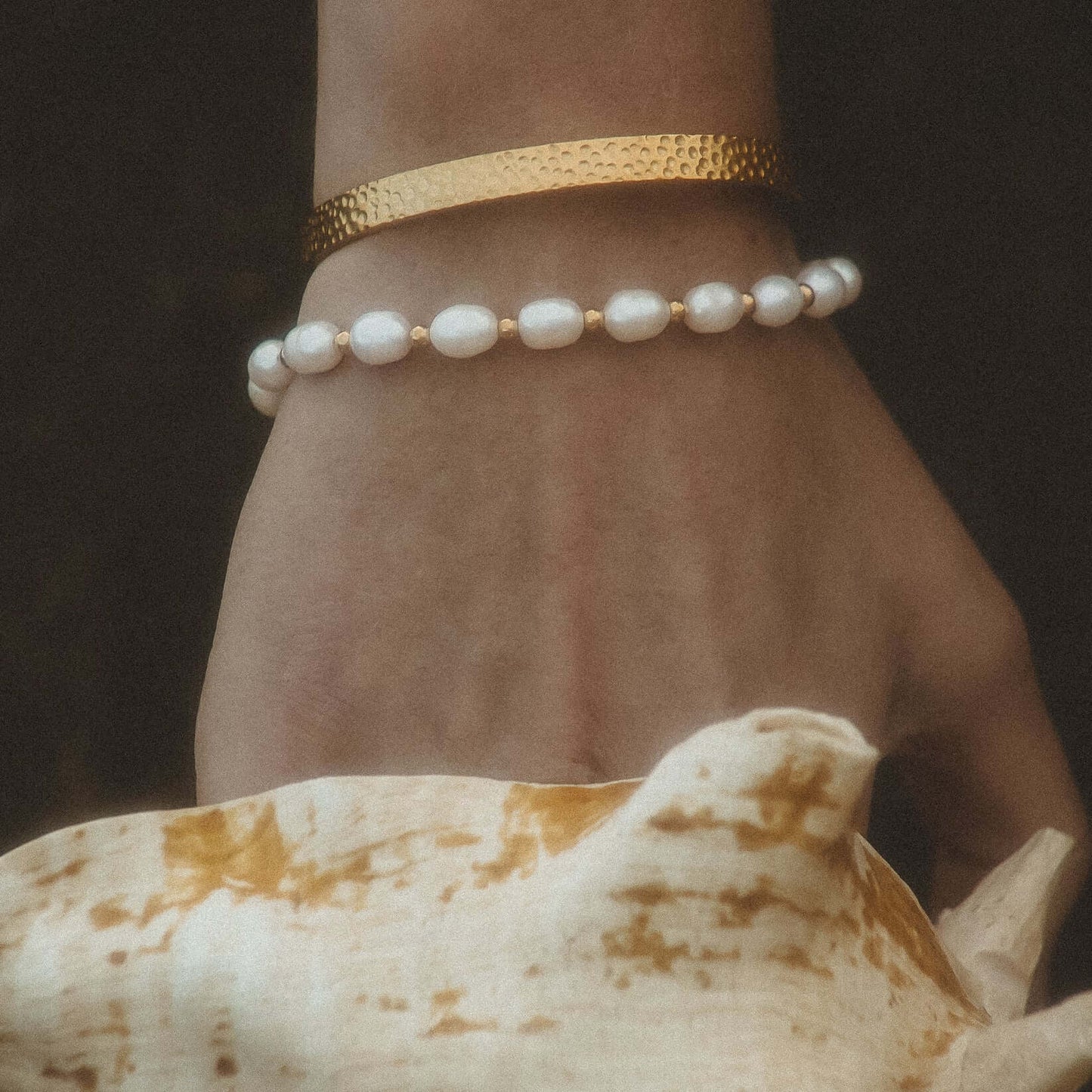 Classic of Natural Pearls Bracelet (Chapada in Gold) | Luvesina