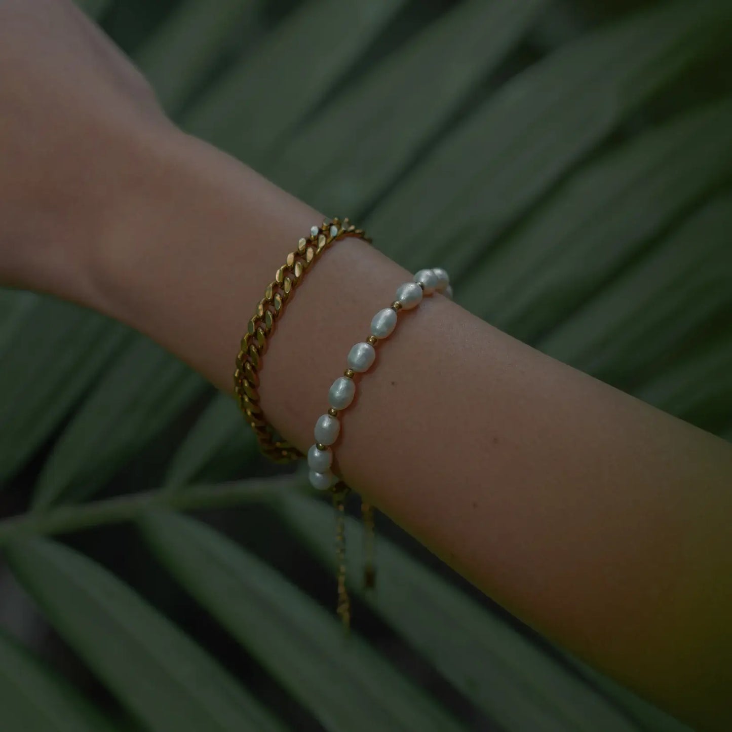 Classic of Natural Pearls Bracelet (Chapada in Gold) | Luvesina