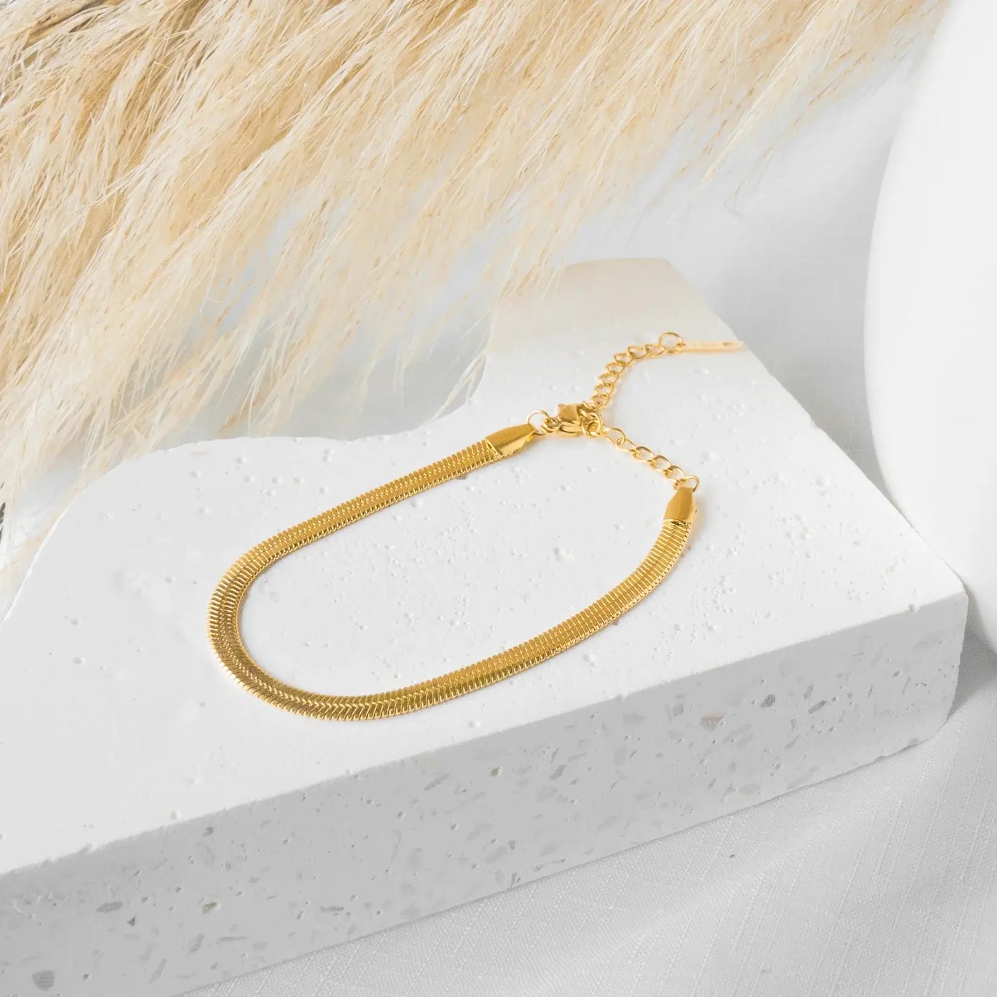 Snake Mallada Bracelet (Chapada in Gold) | Luvesina